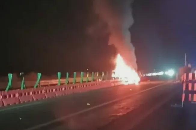 3名女学生死亡这场惨烈车祸值得深思pg电子游戏网站小米SU7爆燃！(图9)
